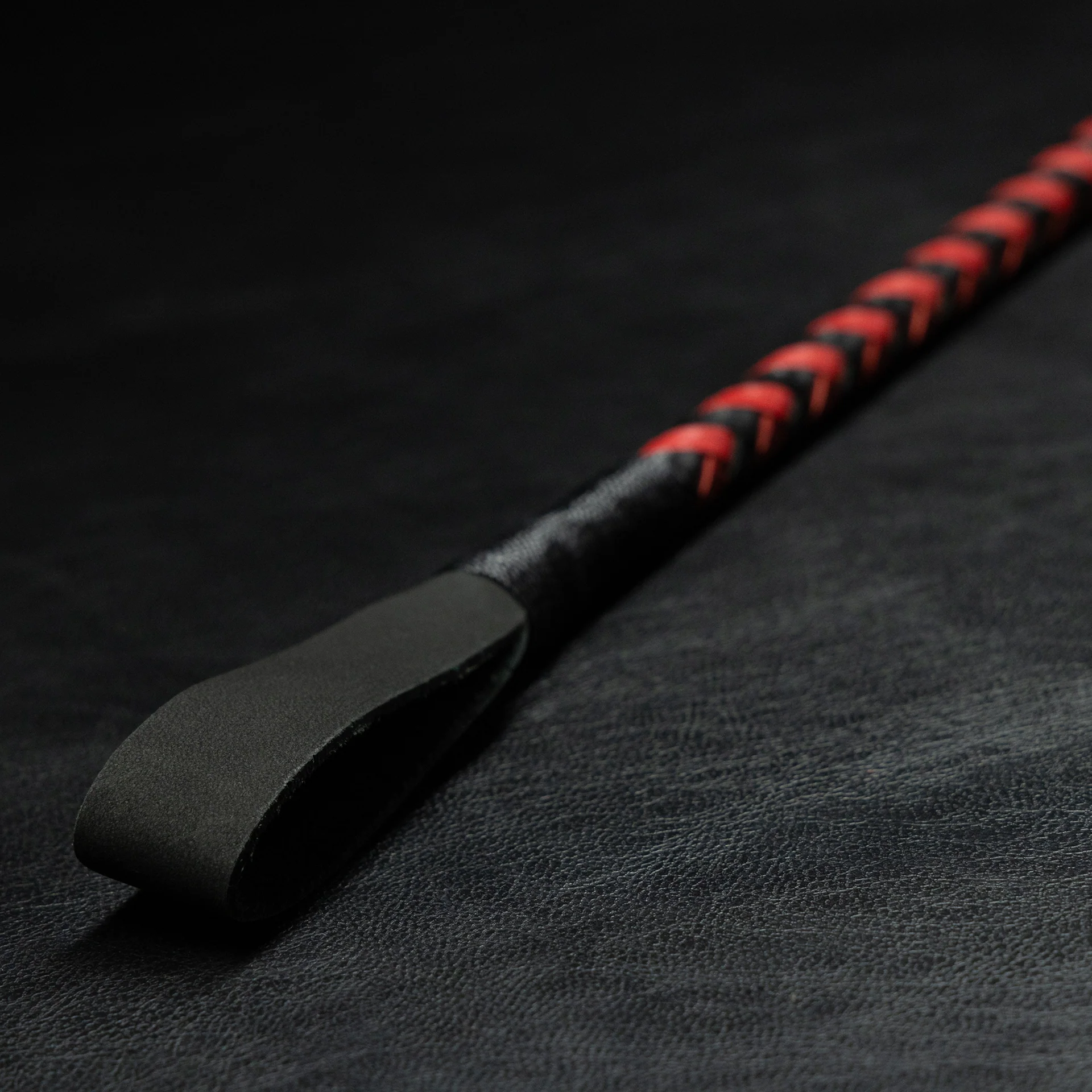 29" Classic Leather Crop By Kink - Image 4