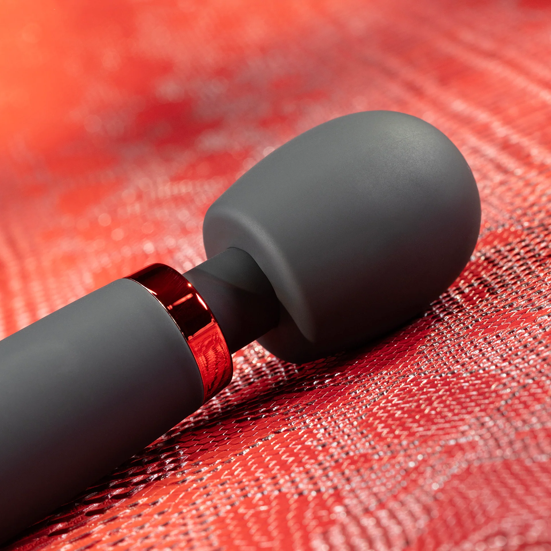 Black Magic Vibrator By Kink - Image 7